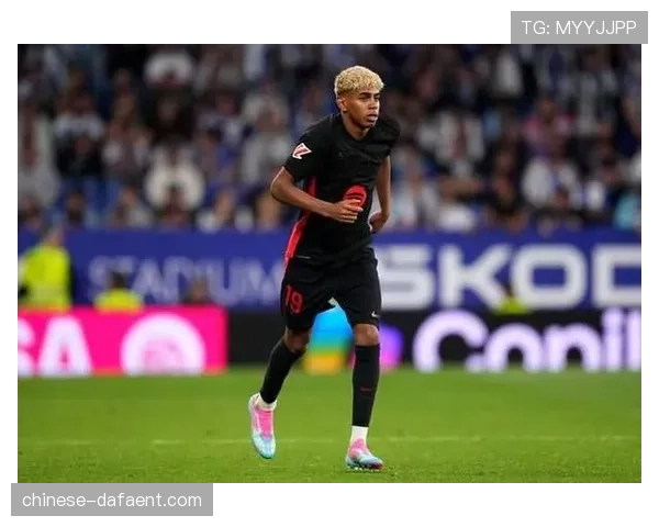 巴萨边路驱动战术：亚马尔场均5次突破策动70%进攻